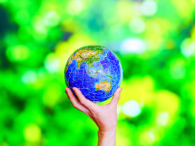 地球を支える画像